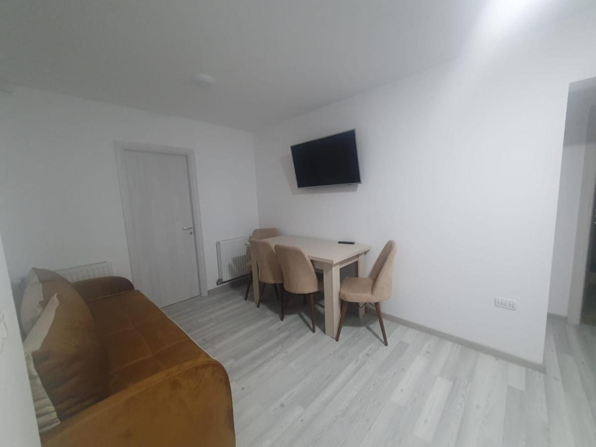 Apartament Nicole Curtea de Argeş Exterior foto