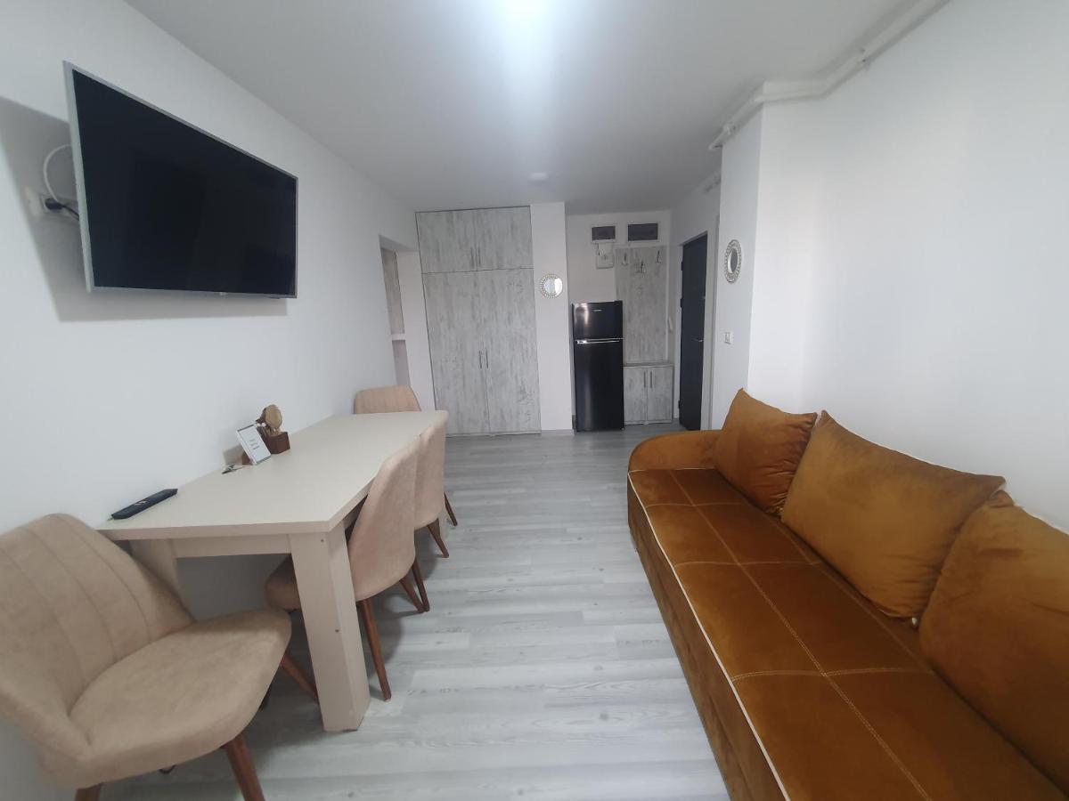 Apartament Nicole Curtea de Argeş Exterior foto
