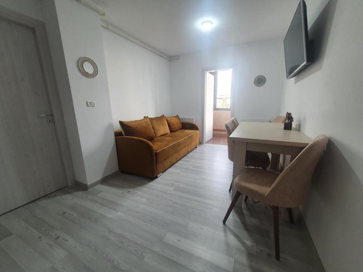Apartament Nicole Curtea de Argeş Exterior foto
