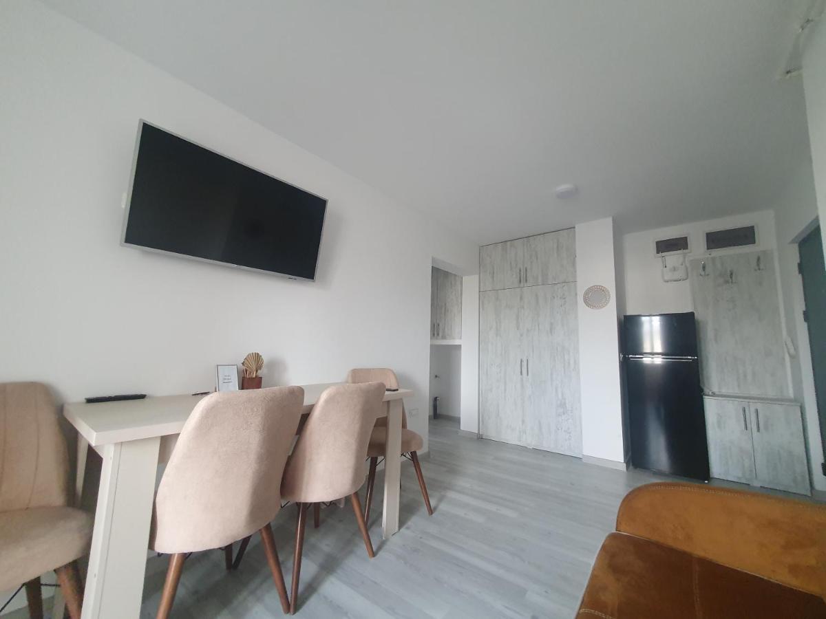 Apartament Nicole Curtea de Argeş Exterior foto