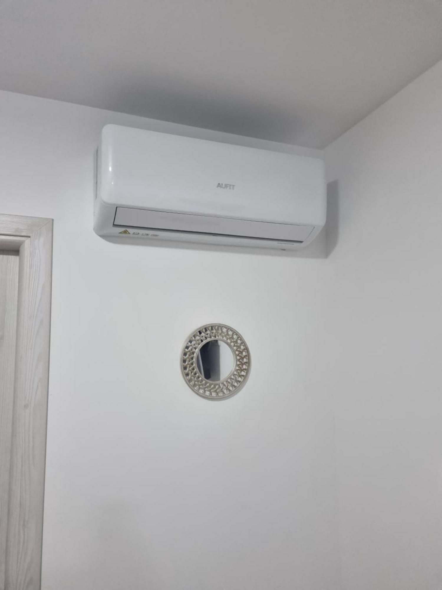 Apartament Nicole Curtea de Argeş Exterior foto